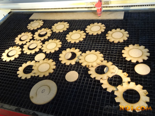 custom-wooden-gears-1 Hundreds of Custom Wooden Gears