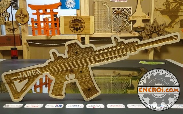 m4-gun-key-holder-x7-640x400 M4 Carbine Gun Key Holder: CNC Laser + Pine