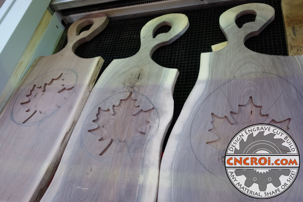 https://cncroi.com/wp-content/uploads/2021/06/maple-leaf-carving-xx.jpg